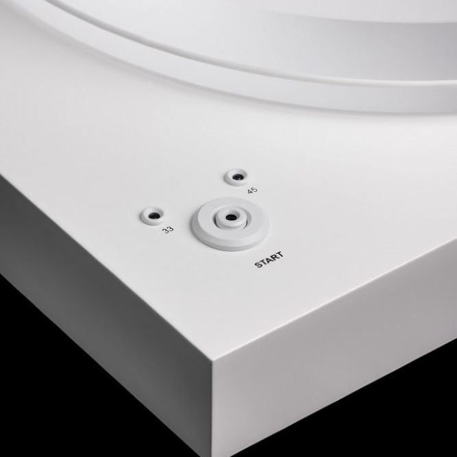 Pro-ject 2Xperience The Beatles White Album Belt-Drive Turntable with Ortofon 2M White - White