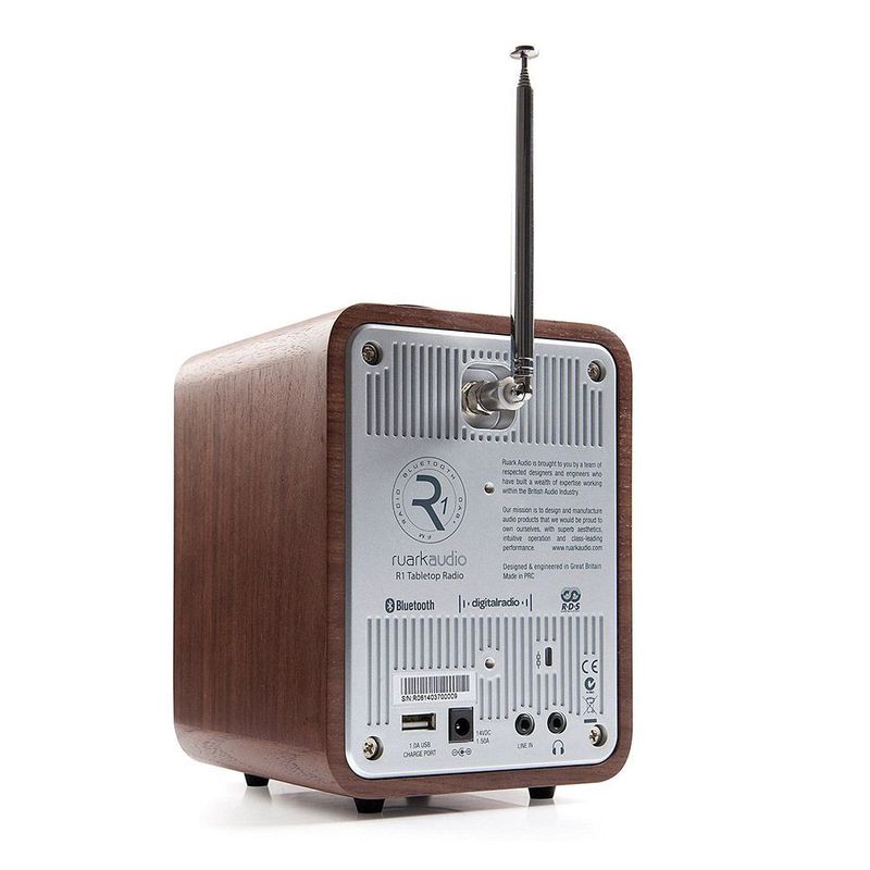 Ruark Audio R1 MK3 Deluxe Bluetooth Radio Rich Walnut