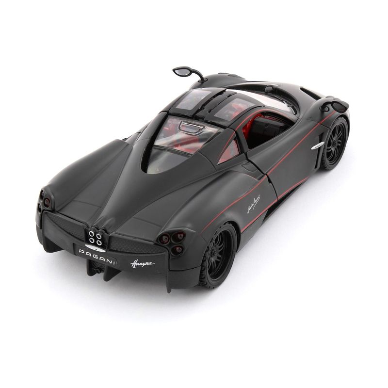 Motormax 1.24 Satin Paint Die Cast Collection Pagani Huayra Die-Cast Model