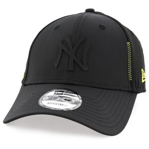 New Era Tonal Feather Mesh New York Yankees Cap Black