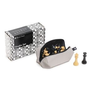 World Chess Official Chess Studio Set Pieces