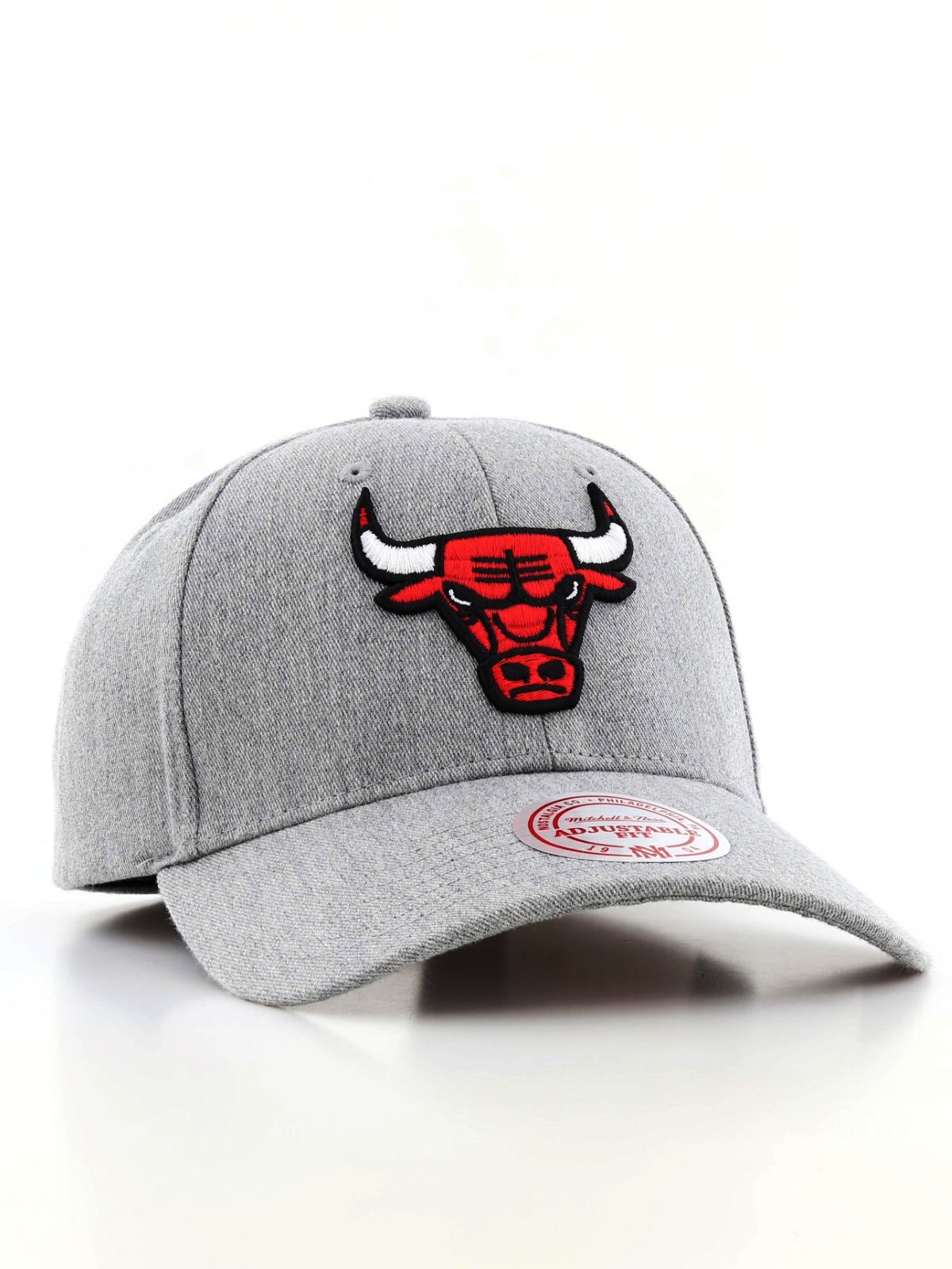 Mitchell & Ness Chicago Bulls Team Logo Low Pro Snapback Men's Cap Heather Grey