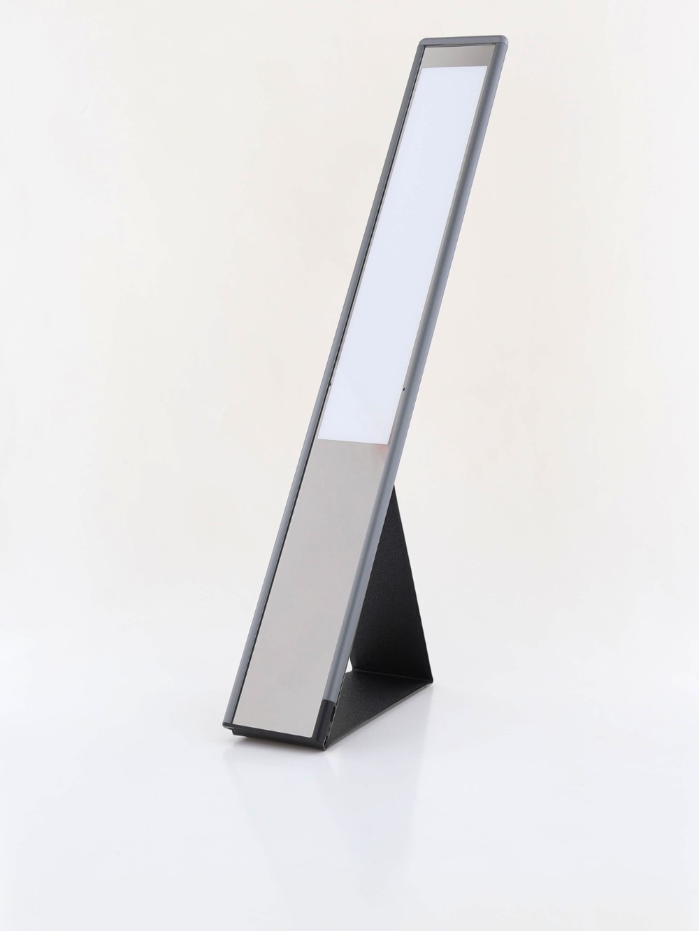 The Luxe Lamp V2 Space Gray