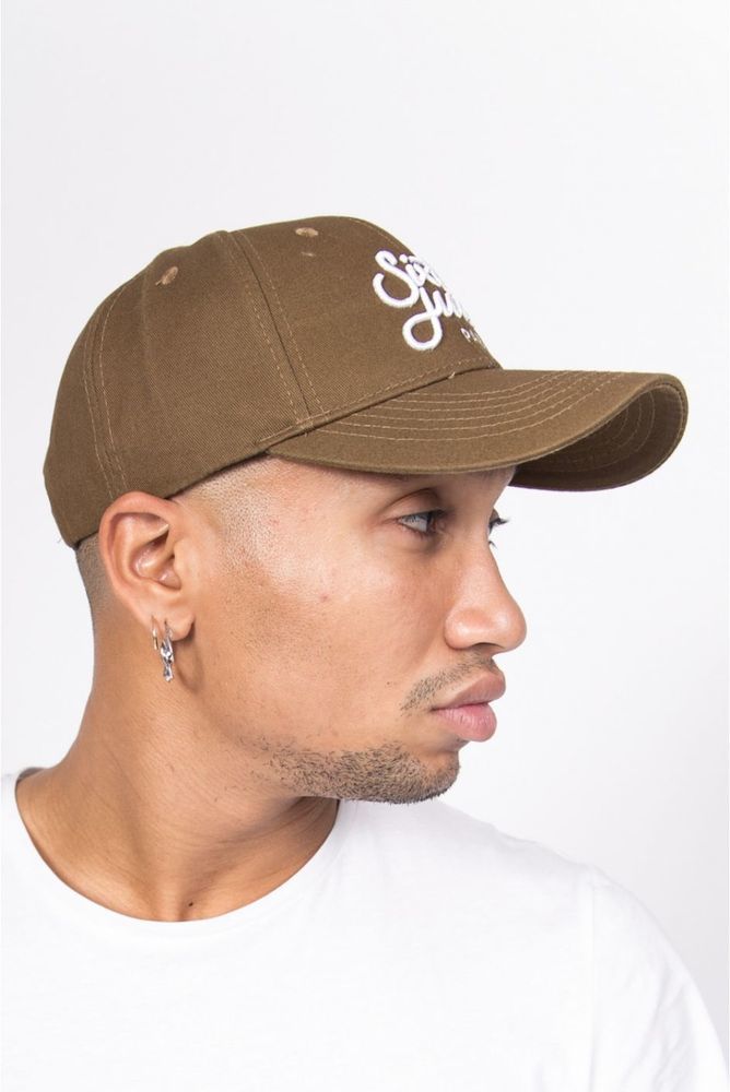 Sixth June Curved Cap With Logo Spin