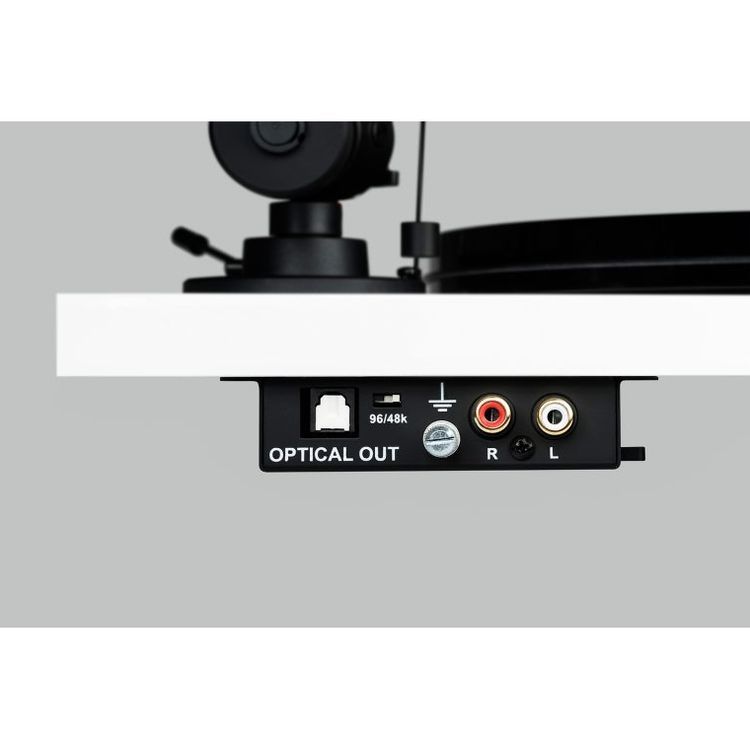 Pro-Ject Essential III Digital Belt-Drive Turntable with Ortofon OM10 - Walnut