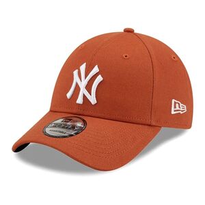 New Era League Essential New York Yankees Cap Med Brown