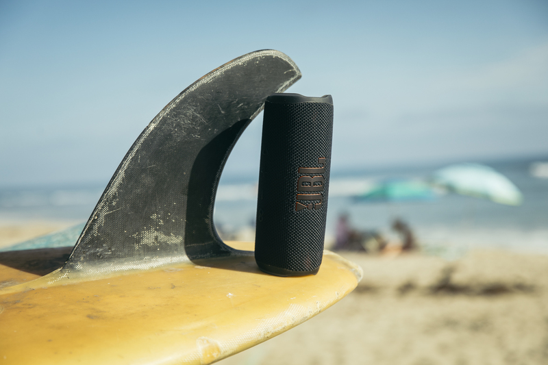 JBL Flip 6 Portable waterproof Speaker - Black