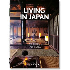Living in Japan (40th Edition) | Reto Guntli / Alex Kerr / Kathy Arlyn Sokol / Angelika Taschen