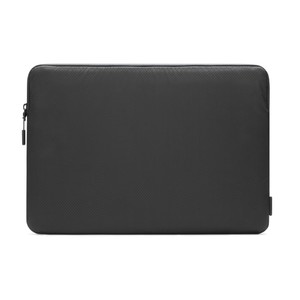 Pipetto Ultra Lite Sleeves Black Ripstop for MacBook Pro 15/16-Inch