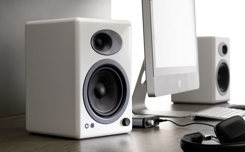 Audioengine A5+ B Powered Desktop Speakers Hi-Gloss White