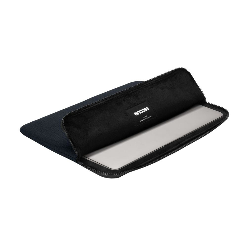 Incase Slim Sleeve Woolenex Heather Navy for MacBook Pro 13-Inch/MacBook Air Retina 13-Inch
