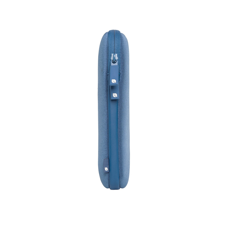 Incase Classic Sleeve Thunderbolt 3 USB C Stratus Blue for 15 Inch Macbook Pro/Pro Retina/Pro