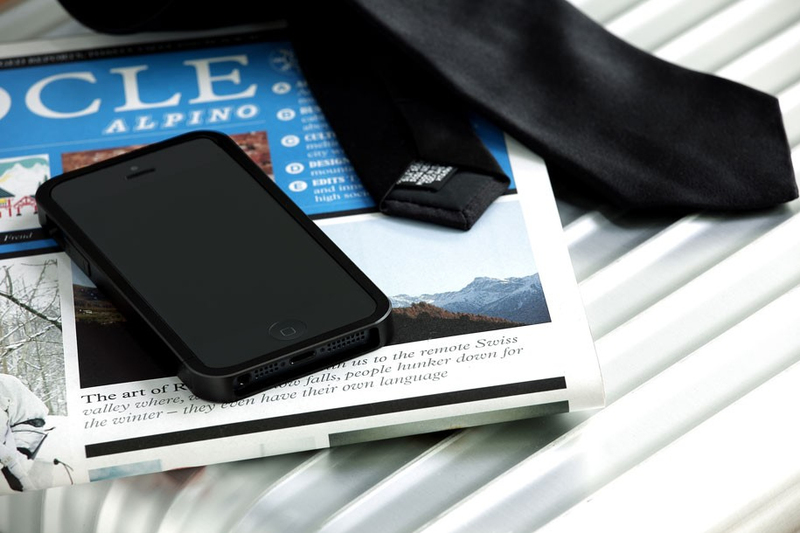 Just Mobile Aluframe Aluminium Bumper Black iPhone 5S