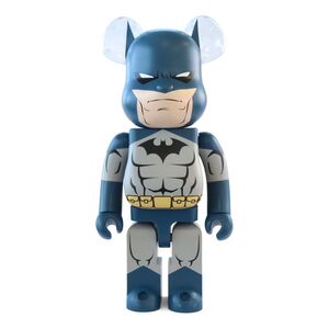 Bearbrick 1000&#37; Batman Hush - Batman (70 Cm)
