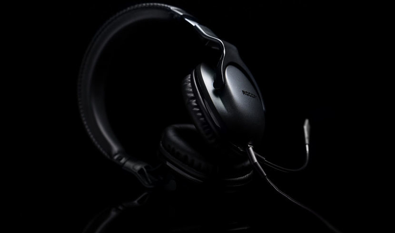 ROCCAT Cross Multi-Platform Over-Ear Stereo Gaming Headset