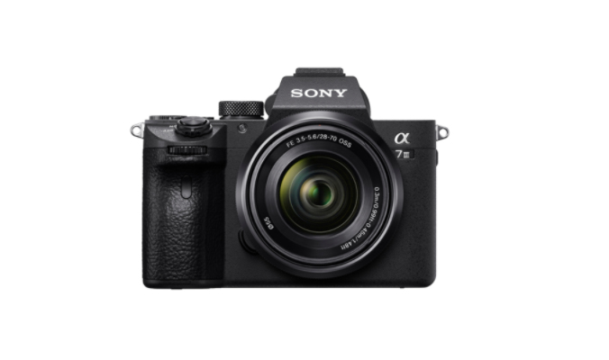 Sony Alpha α7 III Mirrorless Digital Camera + 28-70mm Lens