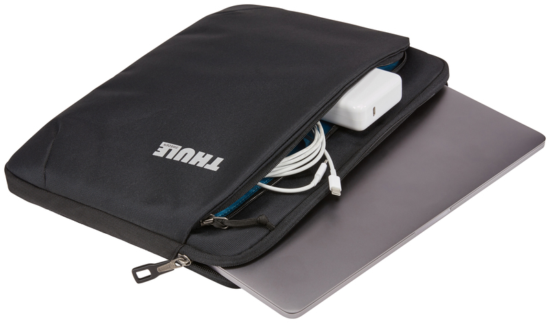 Thule Subterra Sleeve For 15 Inch Macbook Air/Pro/Retina Black