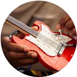 VM-LEGO-Ideas-Fender-Stratocaster-Static.jpg